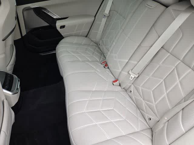 2023 BMW 740i 740i