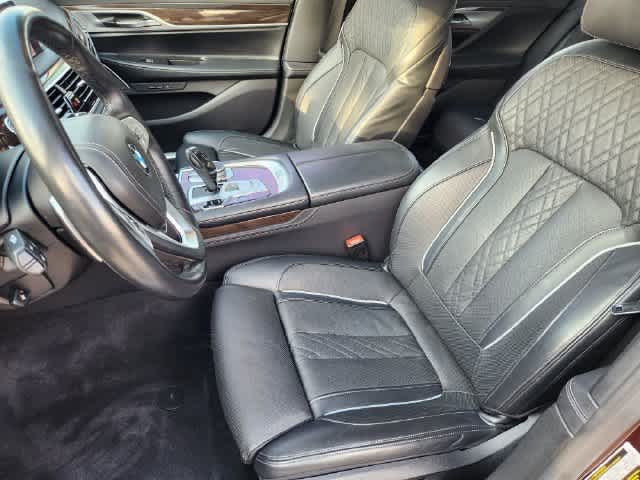 2020 BMW 740i 740i