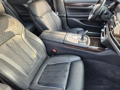 2020 BMW 740i 740i