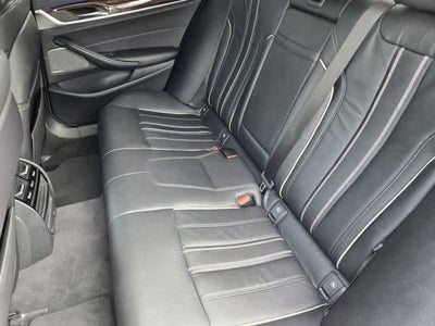2017 BMW 540i 540i