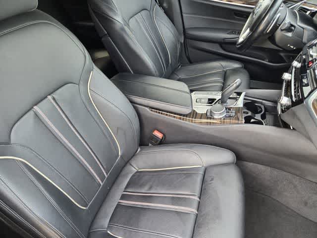 2017 BMW 540i 540i