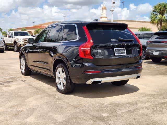 2020 Volvo XC90 Momentum
