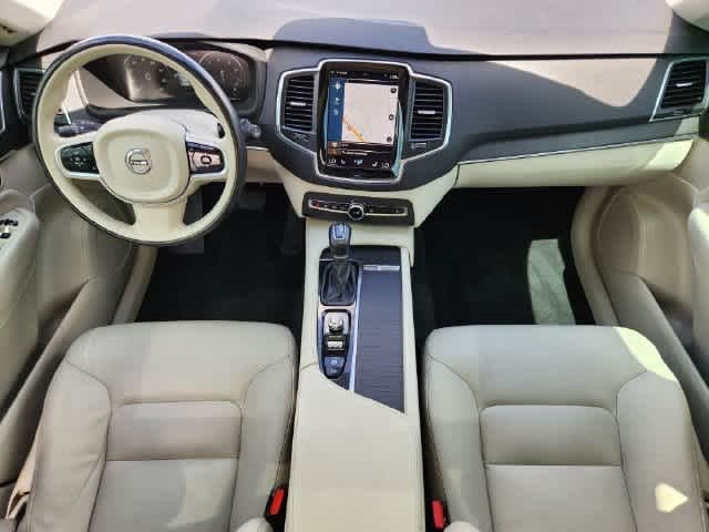 2020 Volvo XC90 Momentum