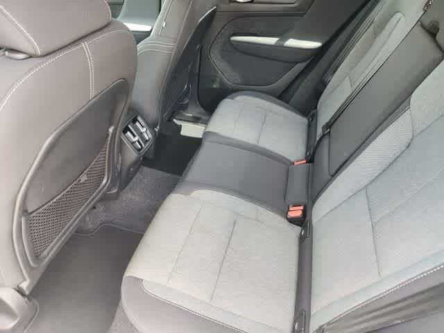 2025 Volvo XC40 Core Bright Theme