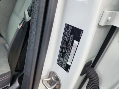 2025 Volvo XC40 Core Bright Theme