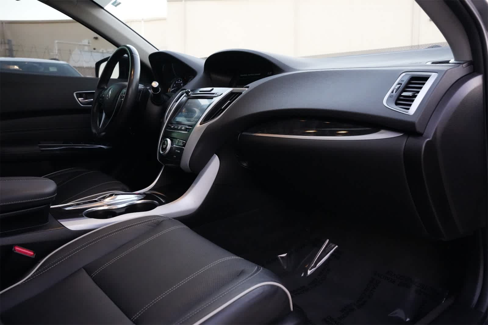 2019 Acura TLX w/Technology Pkg