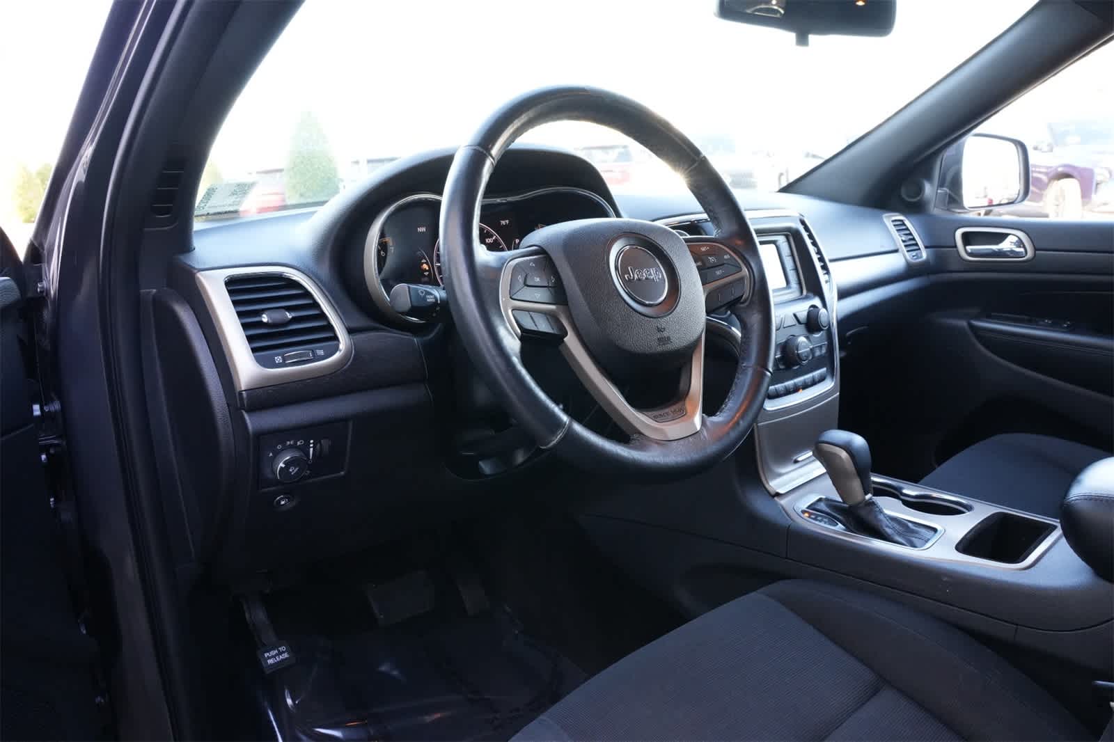 2016 Jeep Grand Cherokee Laredo