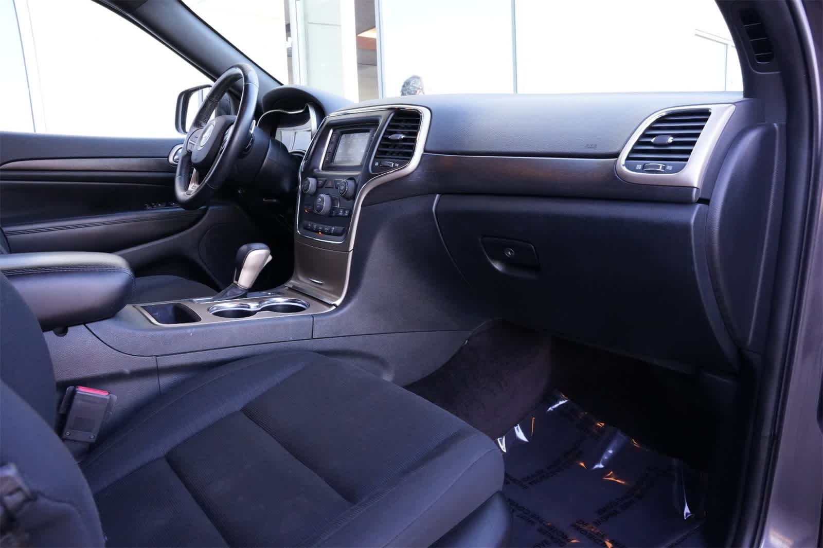 2016 Jeep Grand Cherokee Laredo