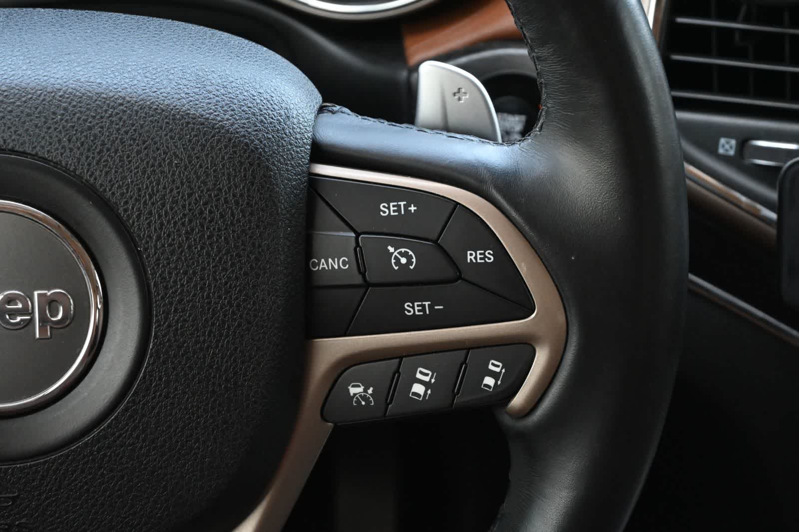 2016 Jeep Grand Cherokee Summit