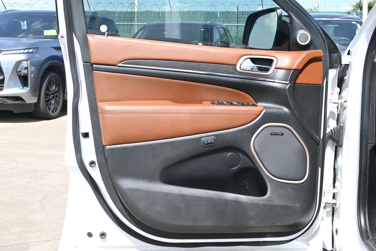 2016 Jeep Grand Cherokee Summit