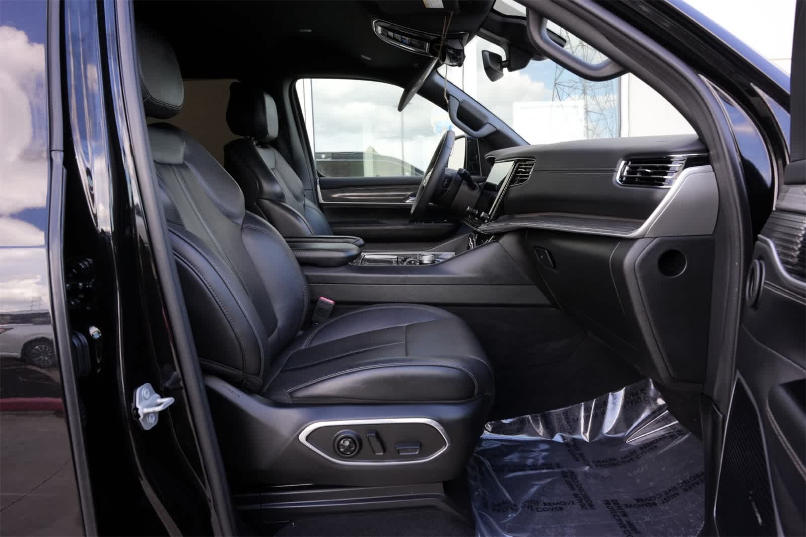 2022 Jeep Wagoneer Series II