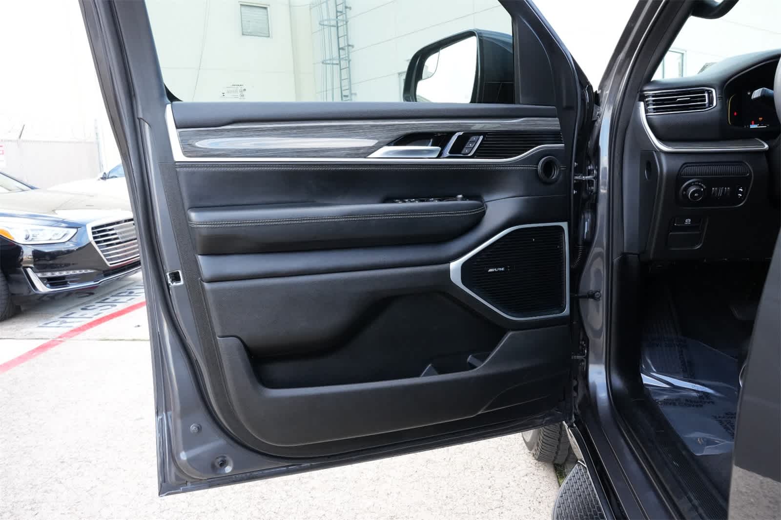 2022 Jeep Wagoneer Series II