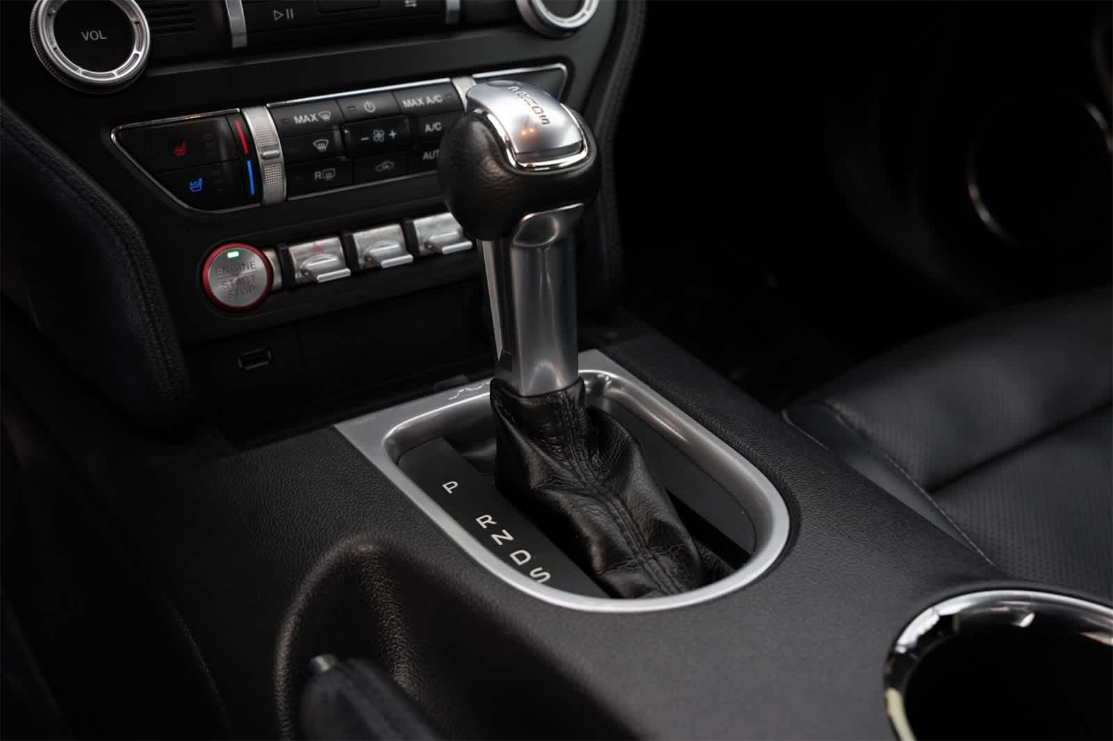 2022 Ford Mustang EcoBoost Premium