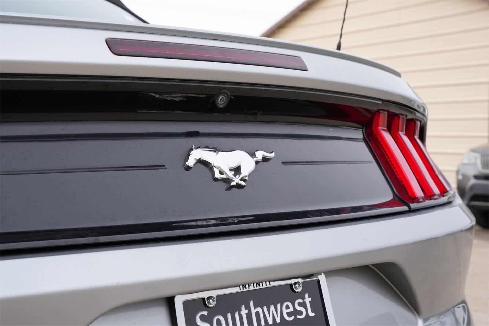 2022 Ford Mustang EcoBoost Premium
