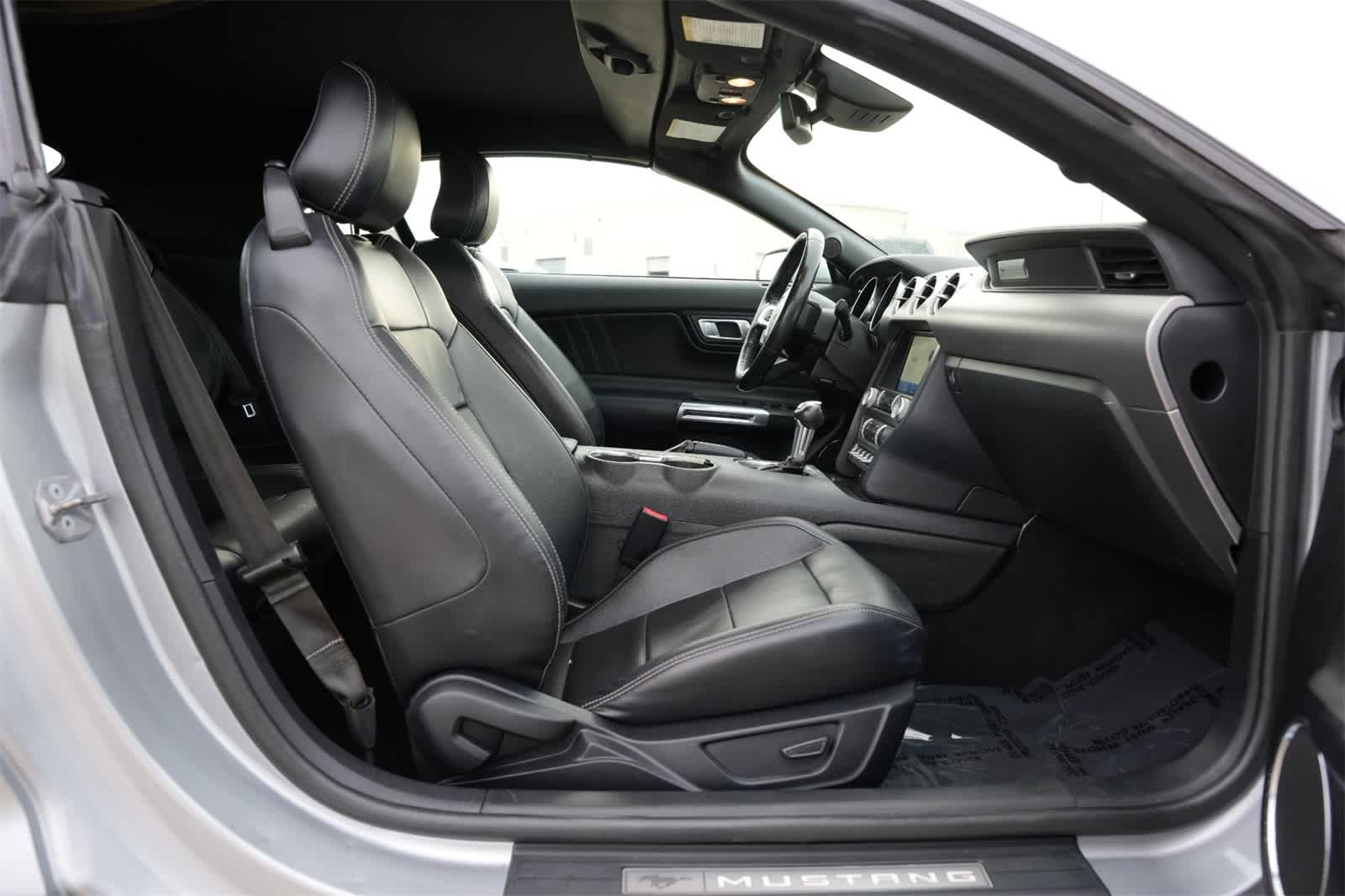 2022 Ford Mustang EcoBoost Premium