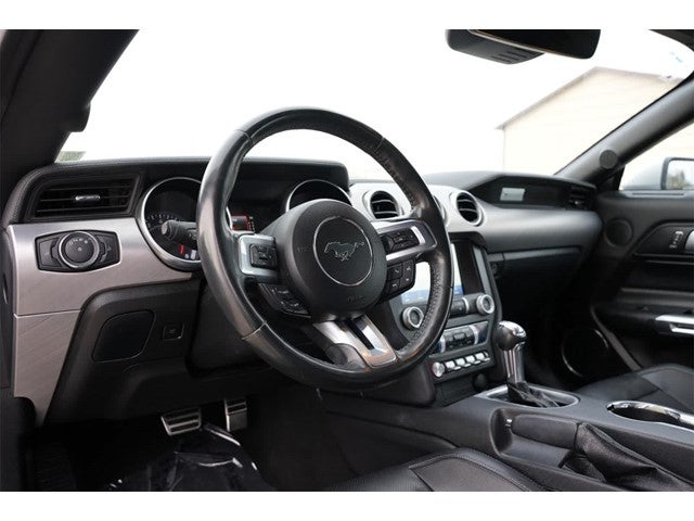 2022 Ford Mustang EcoBoost Premium