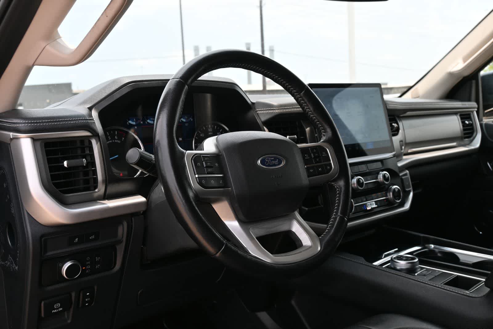2022 Ford Expedition XLT