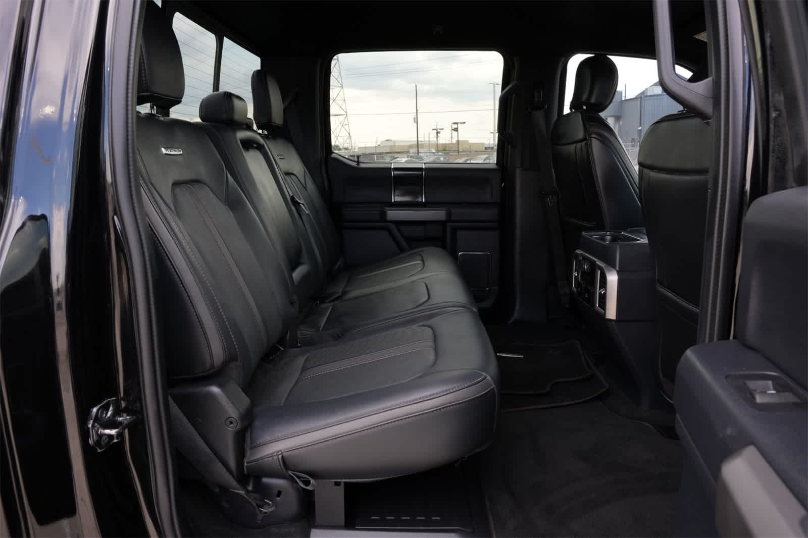 2022 Ford Super Duty F-250 SRW Platinum