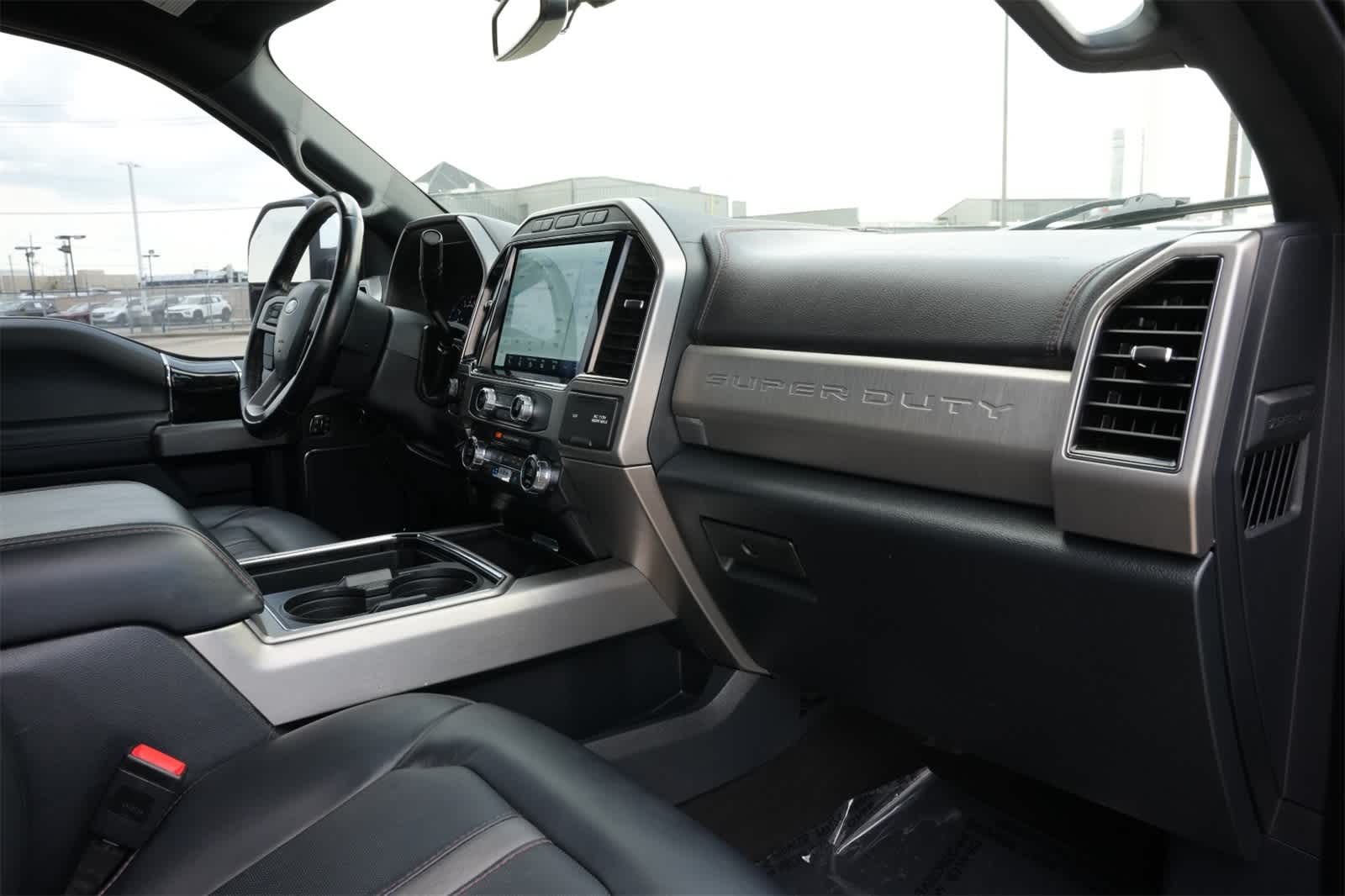 2022 Ford Super Duty F-250 SRW Platinum