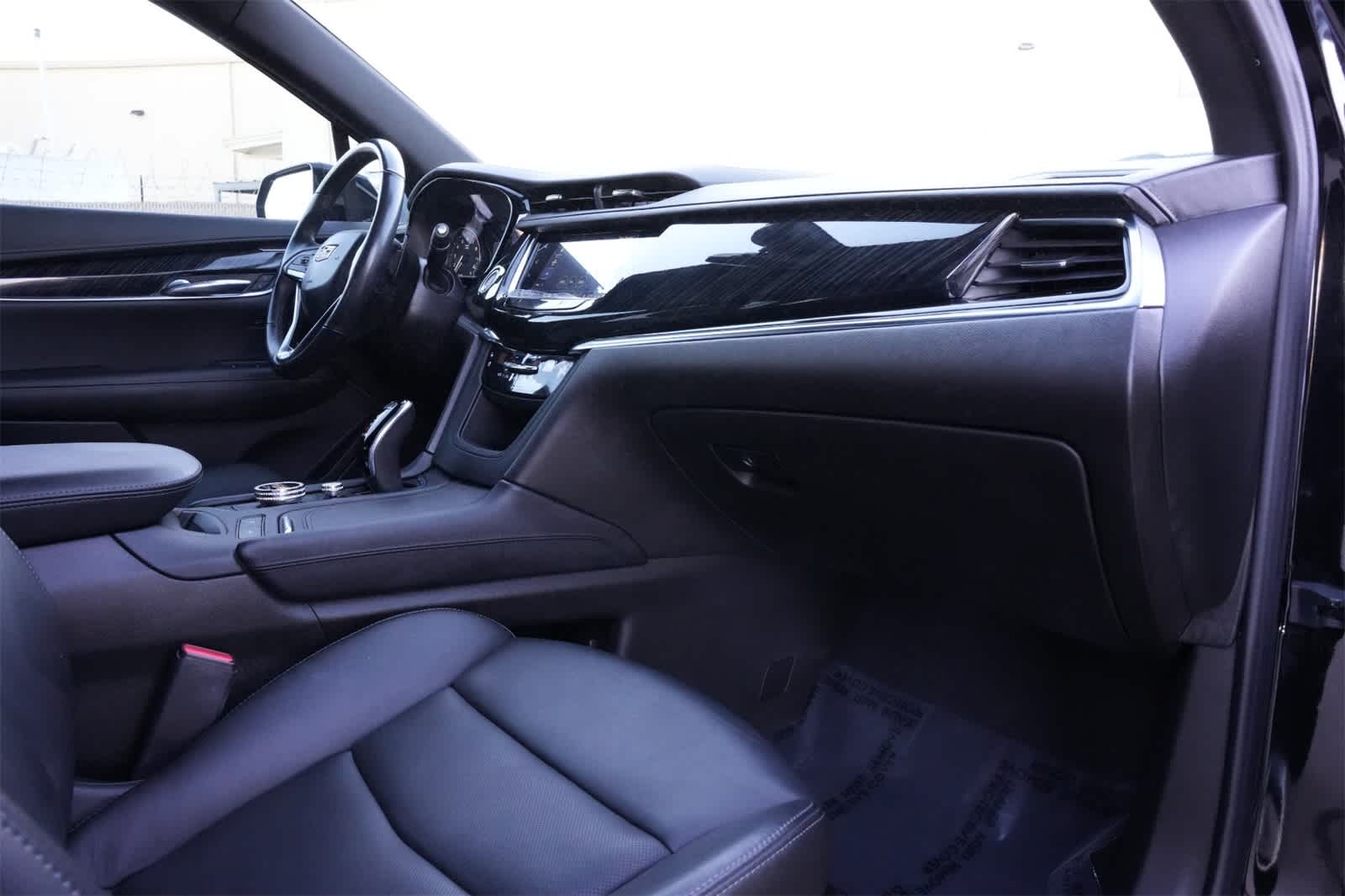 2022 Cadillac XT6 Premium Luxury