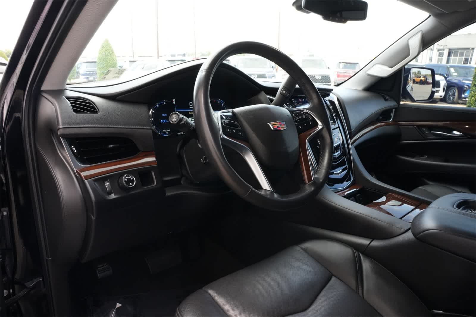 2020 Cadillac Escalade 2WD 4dr