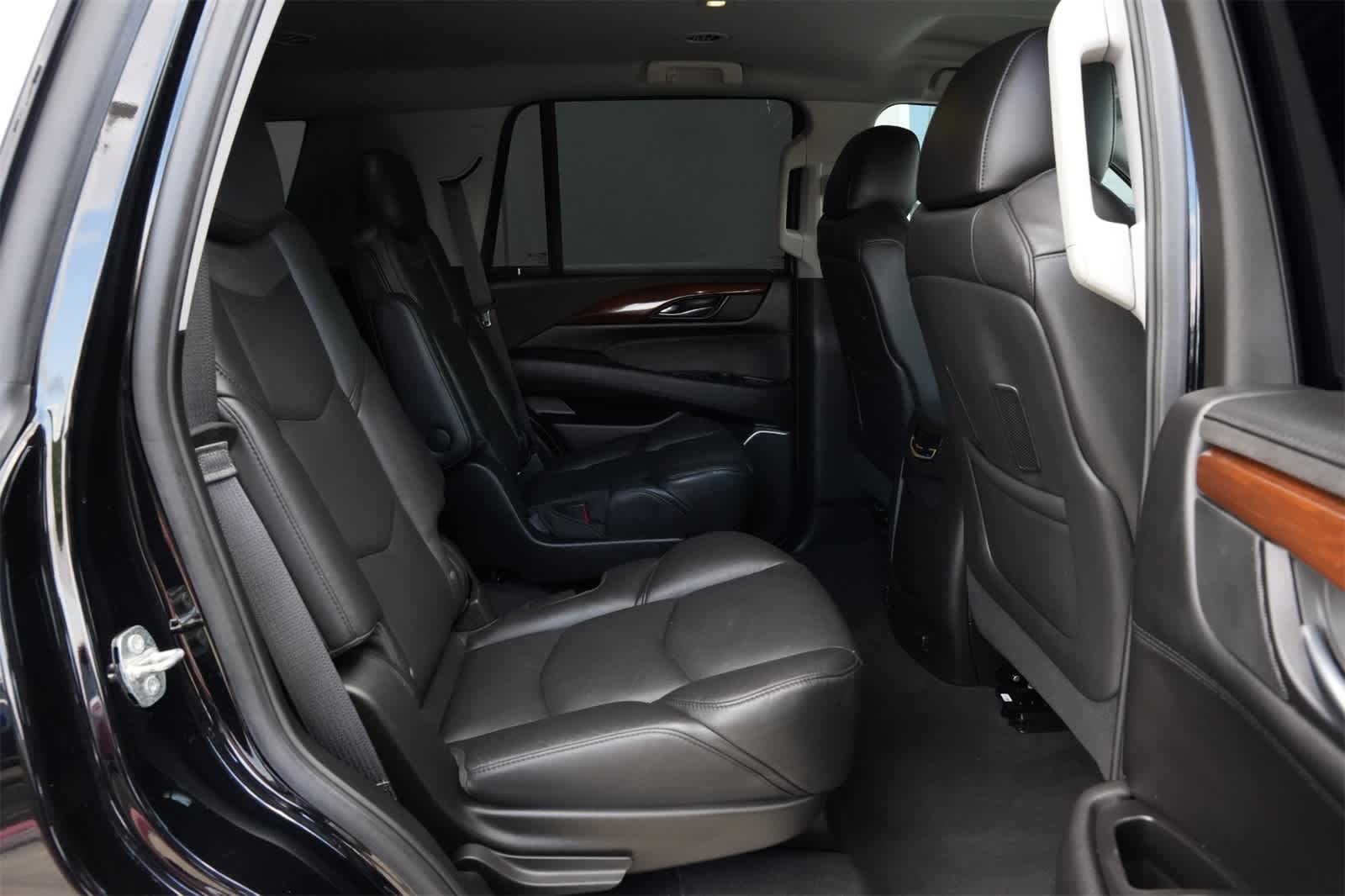 2020 Cadillac Escalade 2WD 4dr