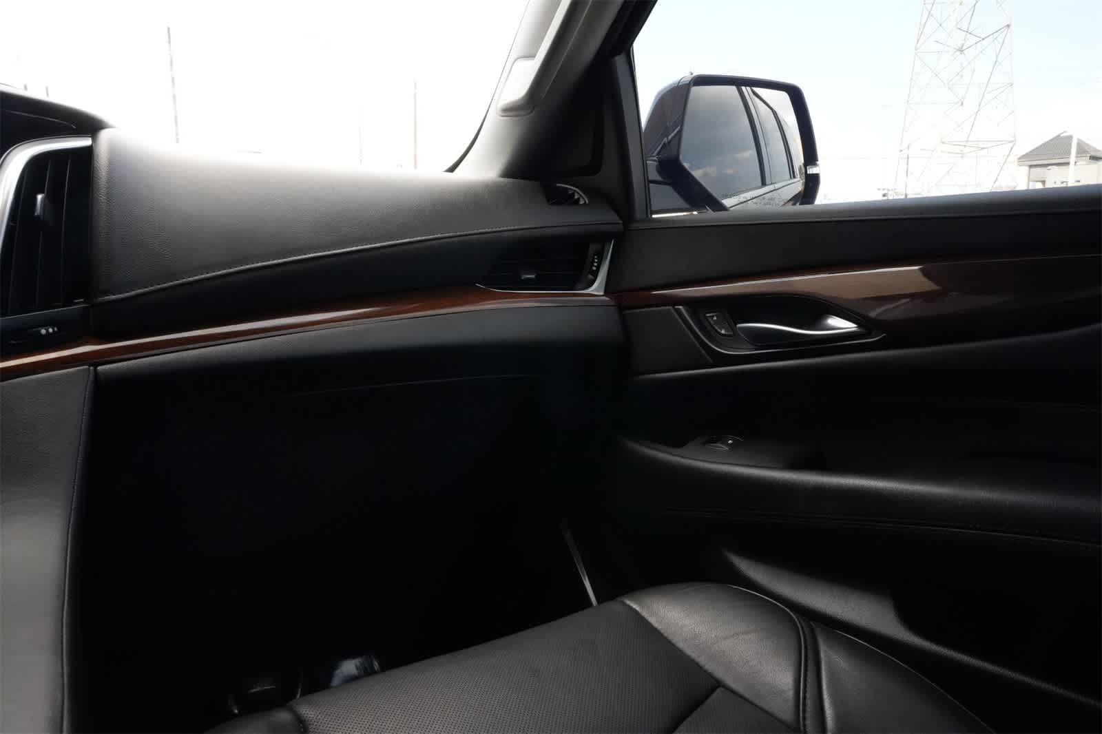 2020 Cadillac Escalade 2WD 4dr