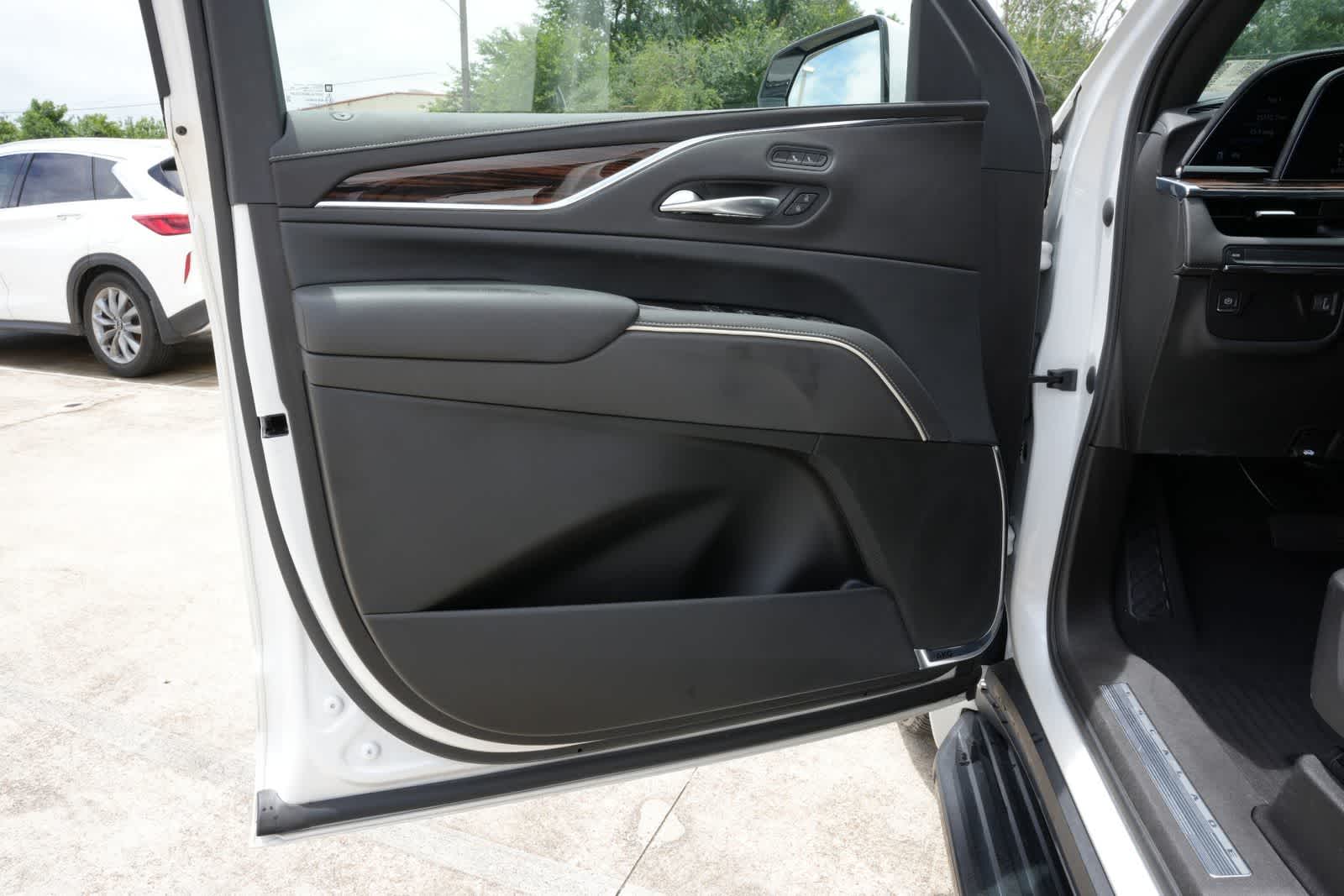 2021 Cadillac Escalade Luxury