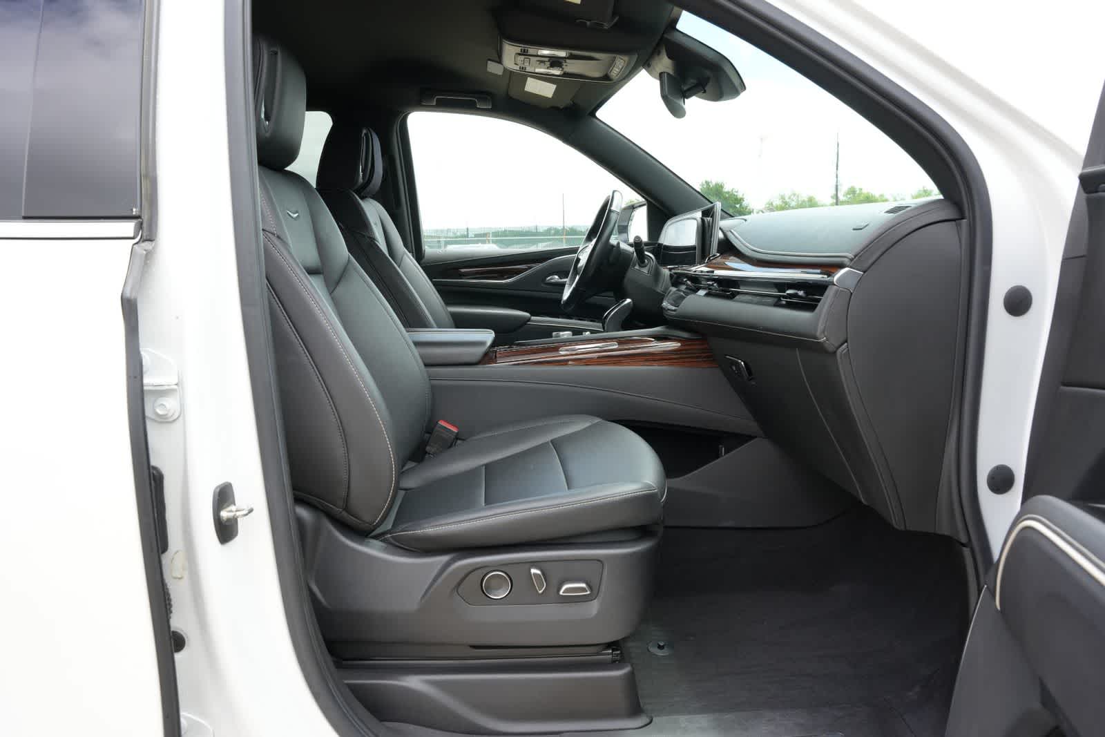2021 Cadillac Escalade Luxury