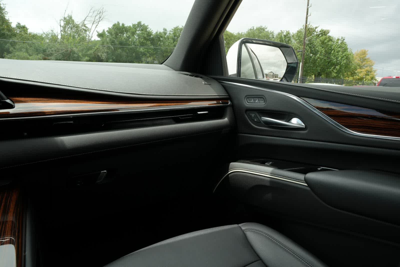 2021 Cadillac Escalade Luxury