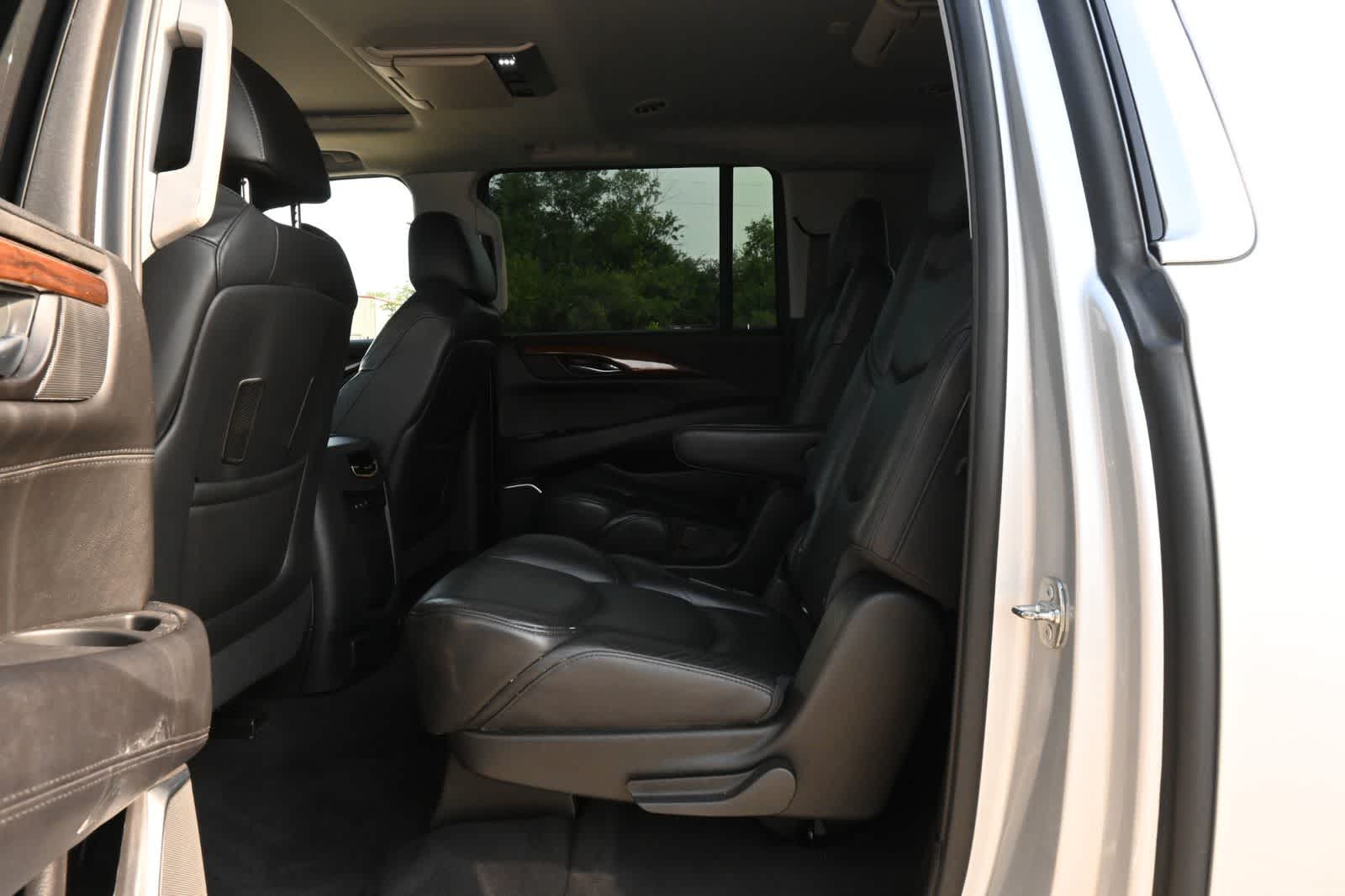 2019 Cadillac Escalade ESV Luxury