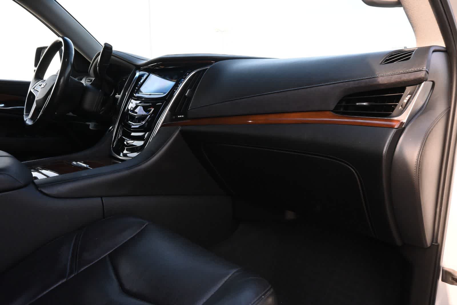 2019 Cadillac Escalade ESV Luxury