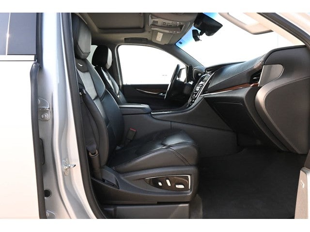 2019 Cadillac Escalade ESV Luxury