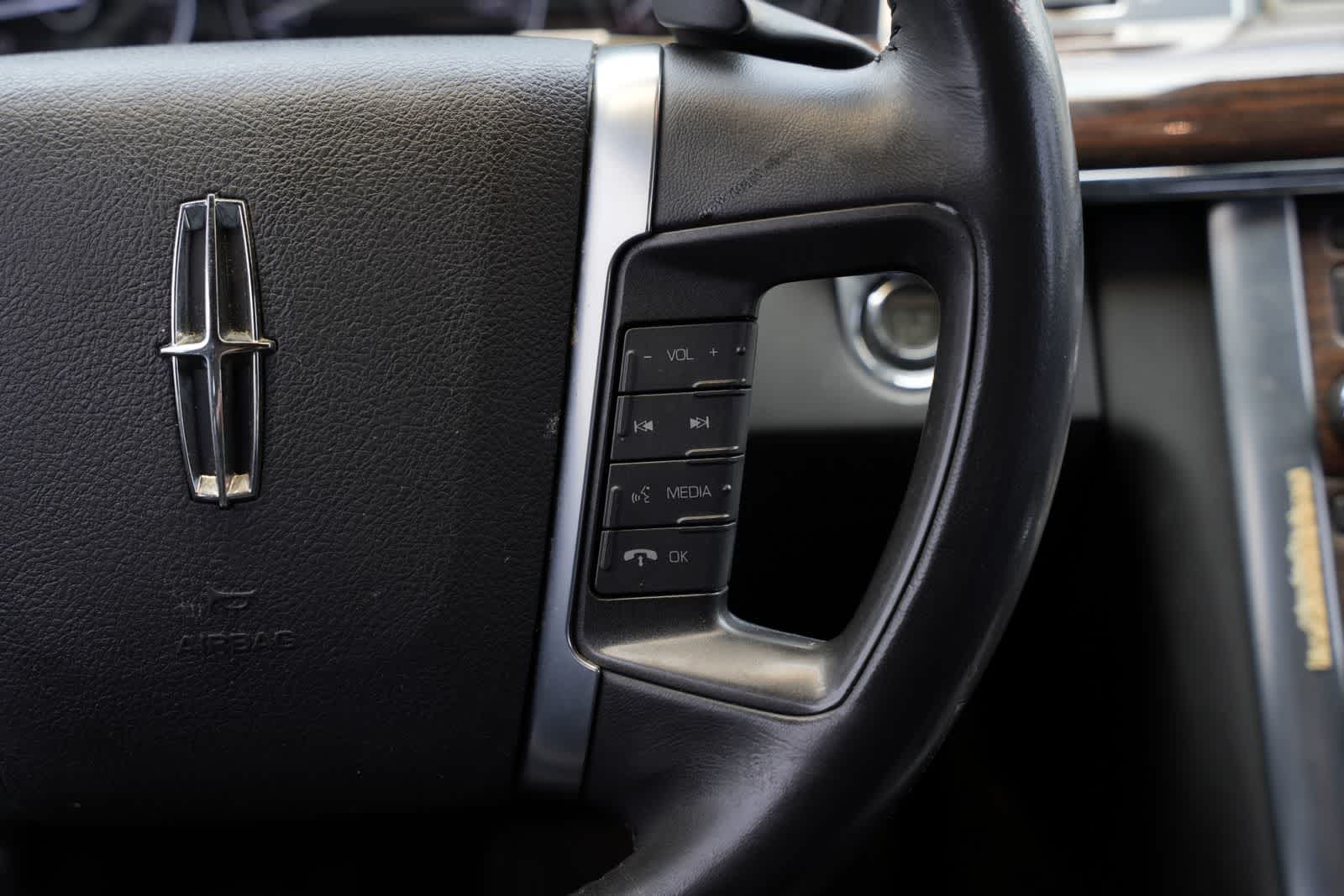 2011 Lincoln MKS 4dr Sdn 3.7L FWD