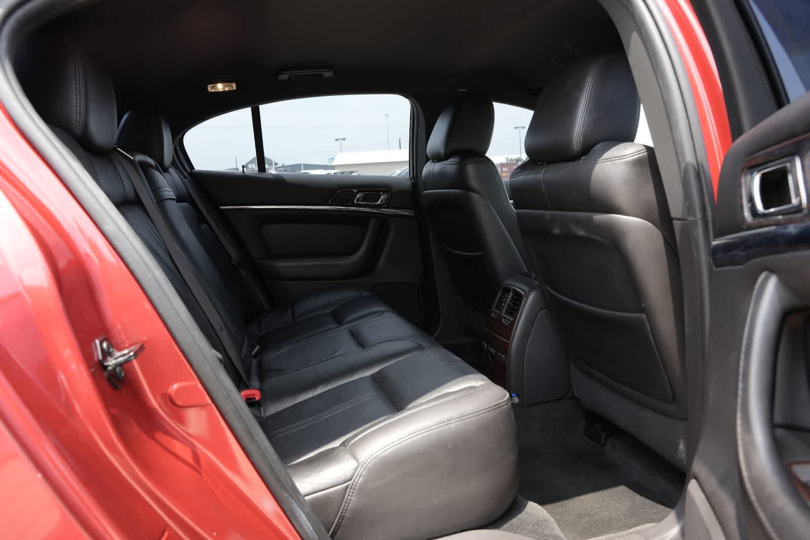 2011 Lincoln MKS 4dr Sdn 3.7L FWD