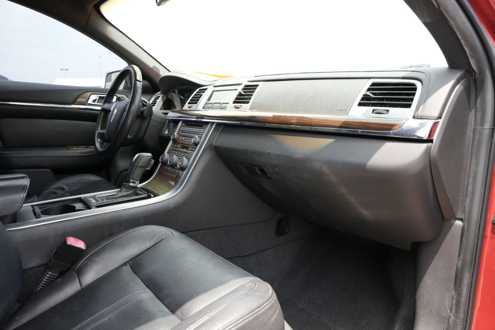 2011 Lincoln MKS 4dr Sdn 3.7L FWD