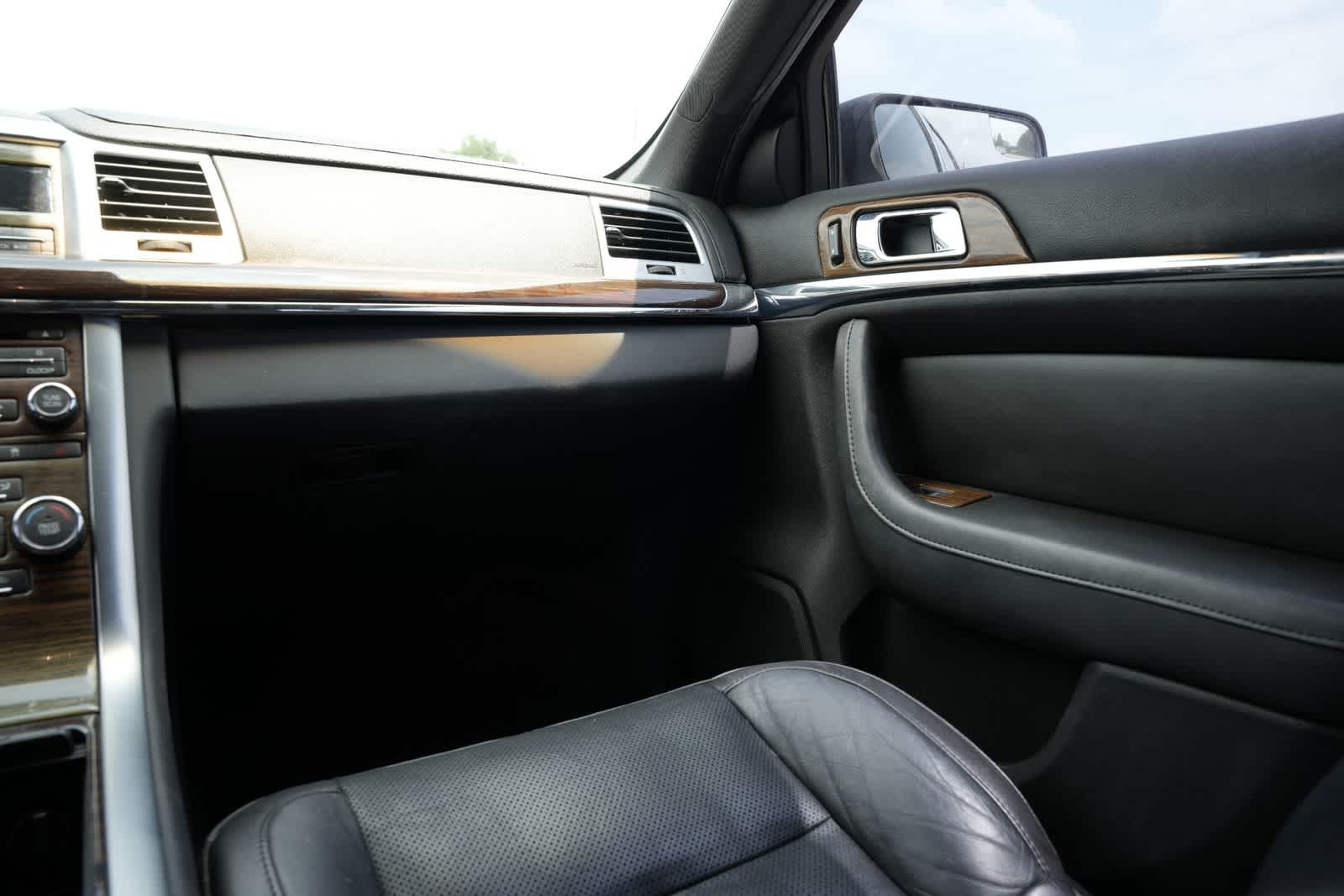 2011 Lincoln MKS 4dr Sdn 3.7L FWD