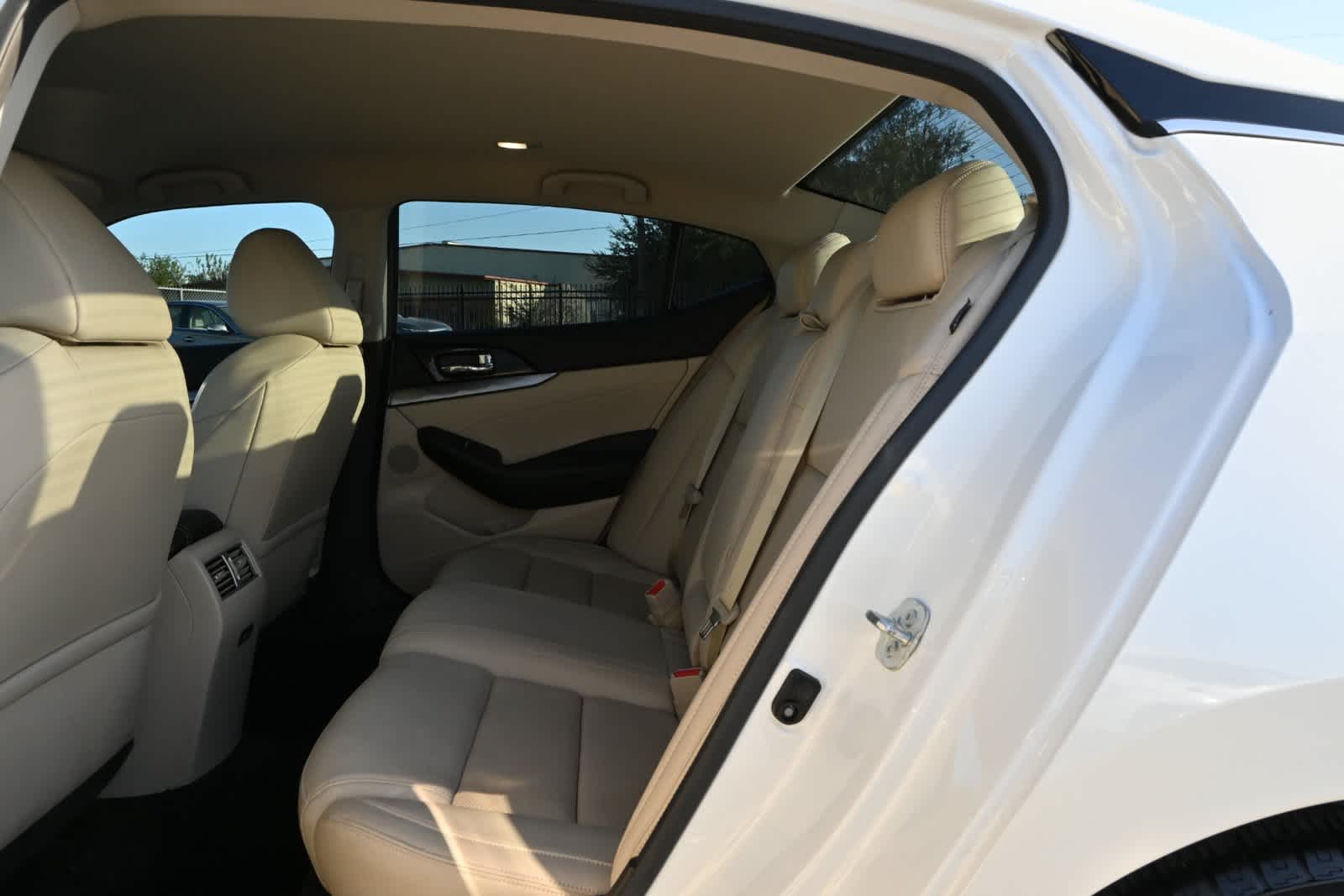2020 Nissan Maxima SV