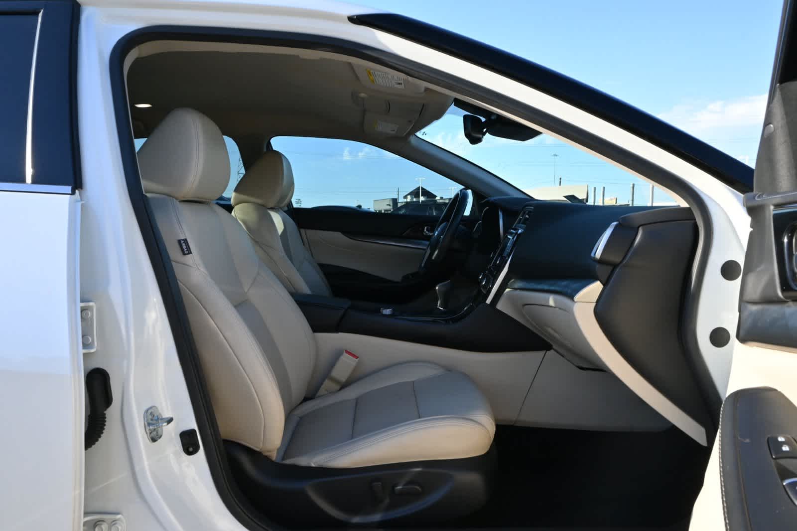 2020 Nissan Maxima SV