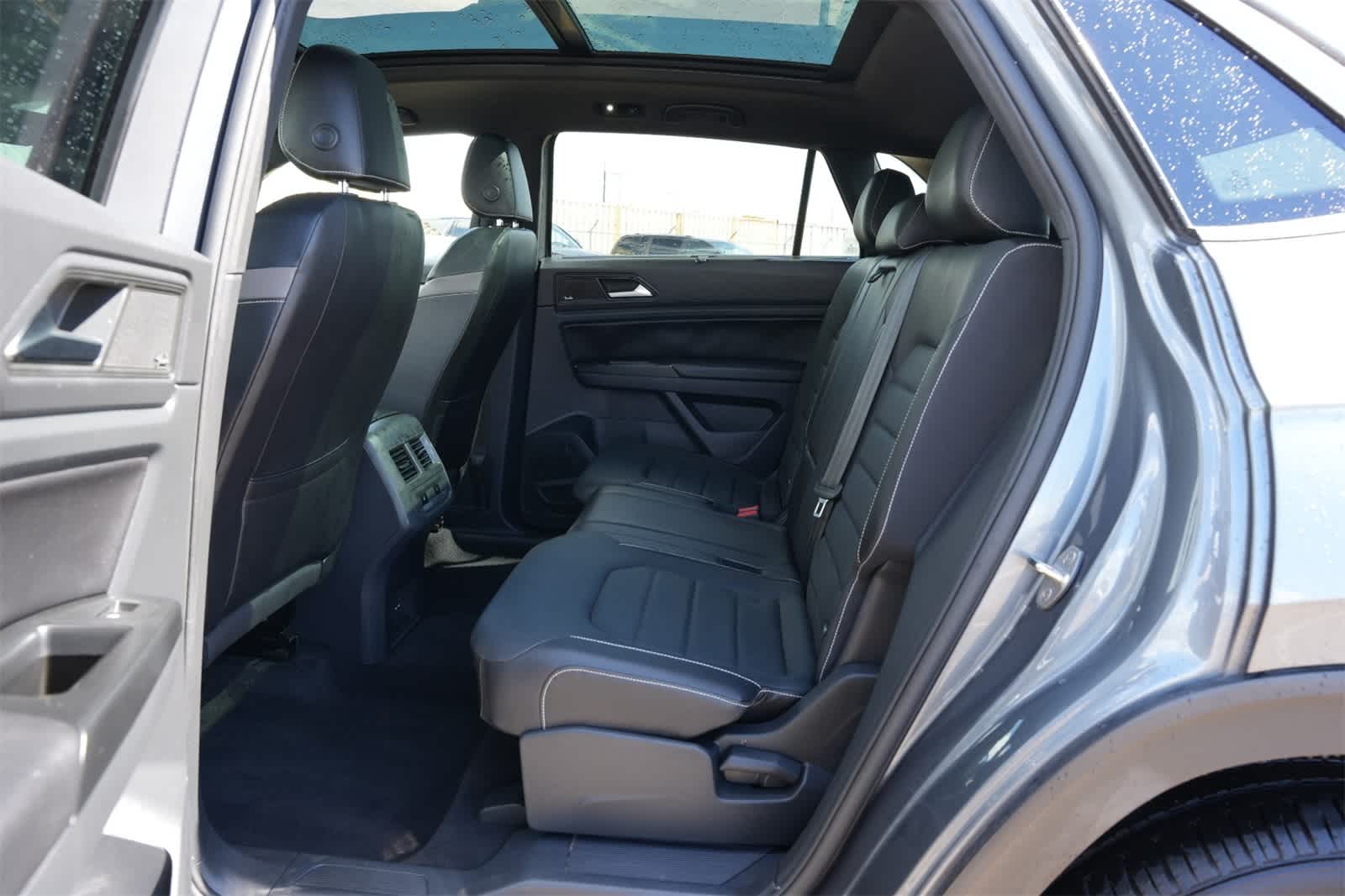 2020 Volkswagen Atlas Cross Sport 3.6L V6 SEL Premium R-Line