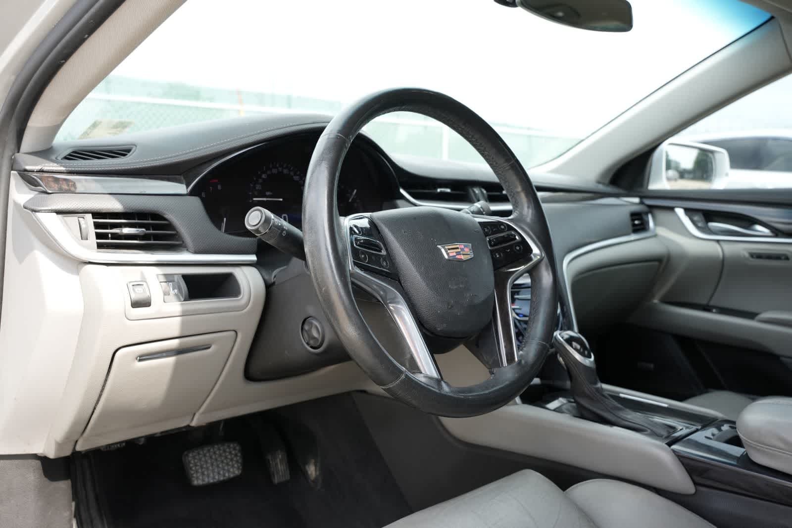 2016 Cadillac XTS Luxury Collection