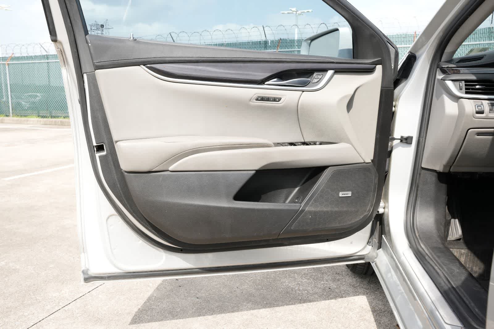 2016 Cadillac XTS Luxury Collection