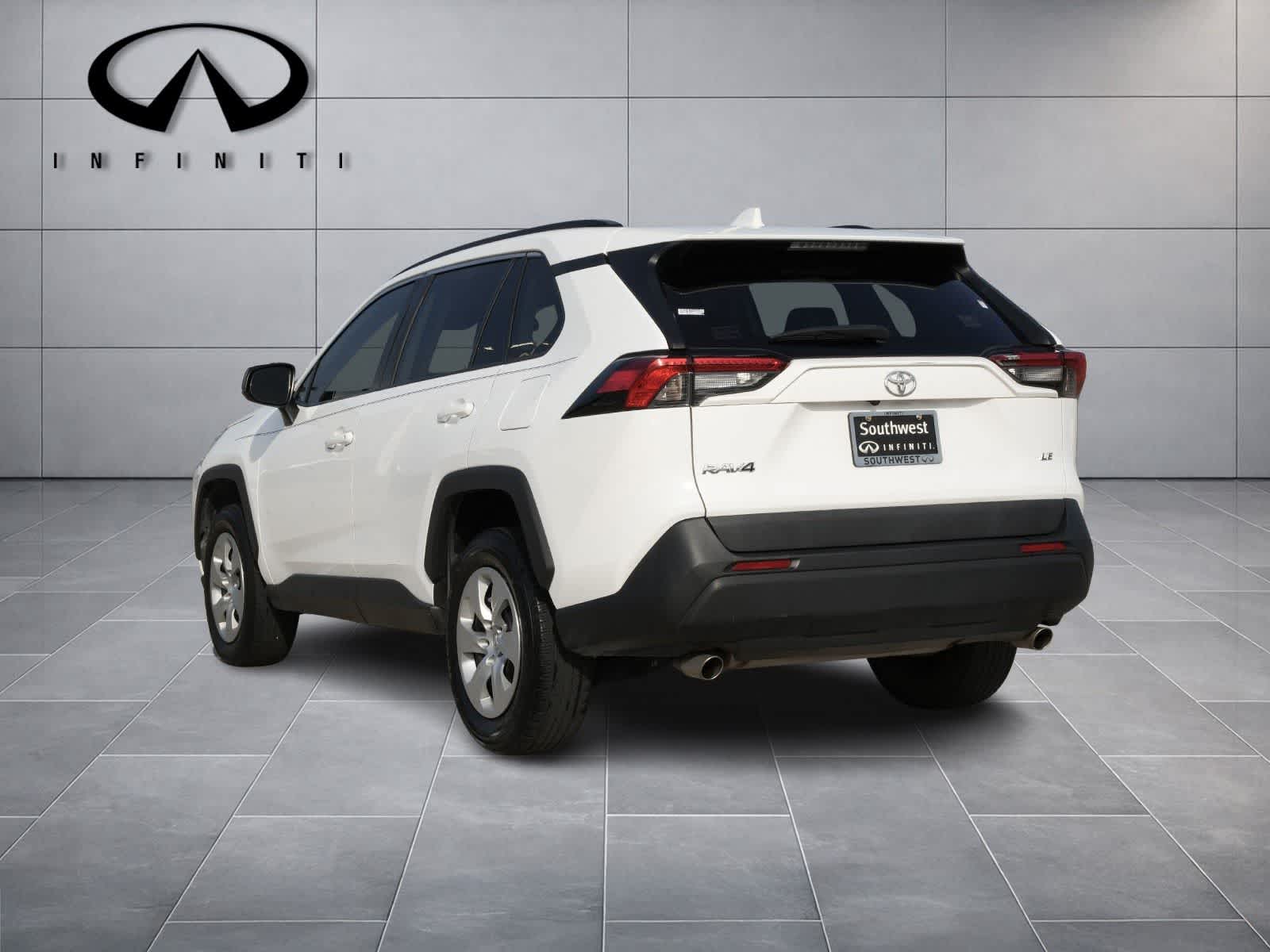 2019 Toyota RAV4 LE