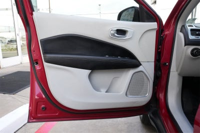 2018 Jeep Compass Latitude w/Sun/Wheel Pkg