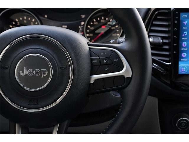 2018 Jeep Compass Latitude w/Sun/Wheel Pkg