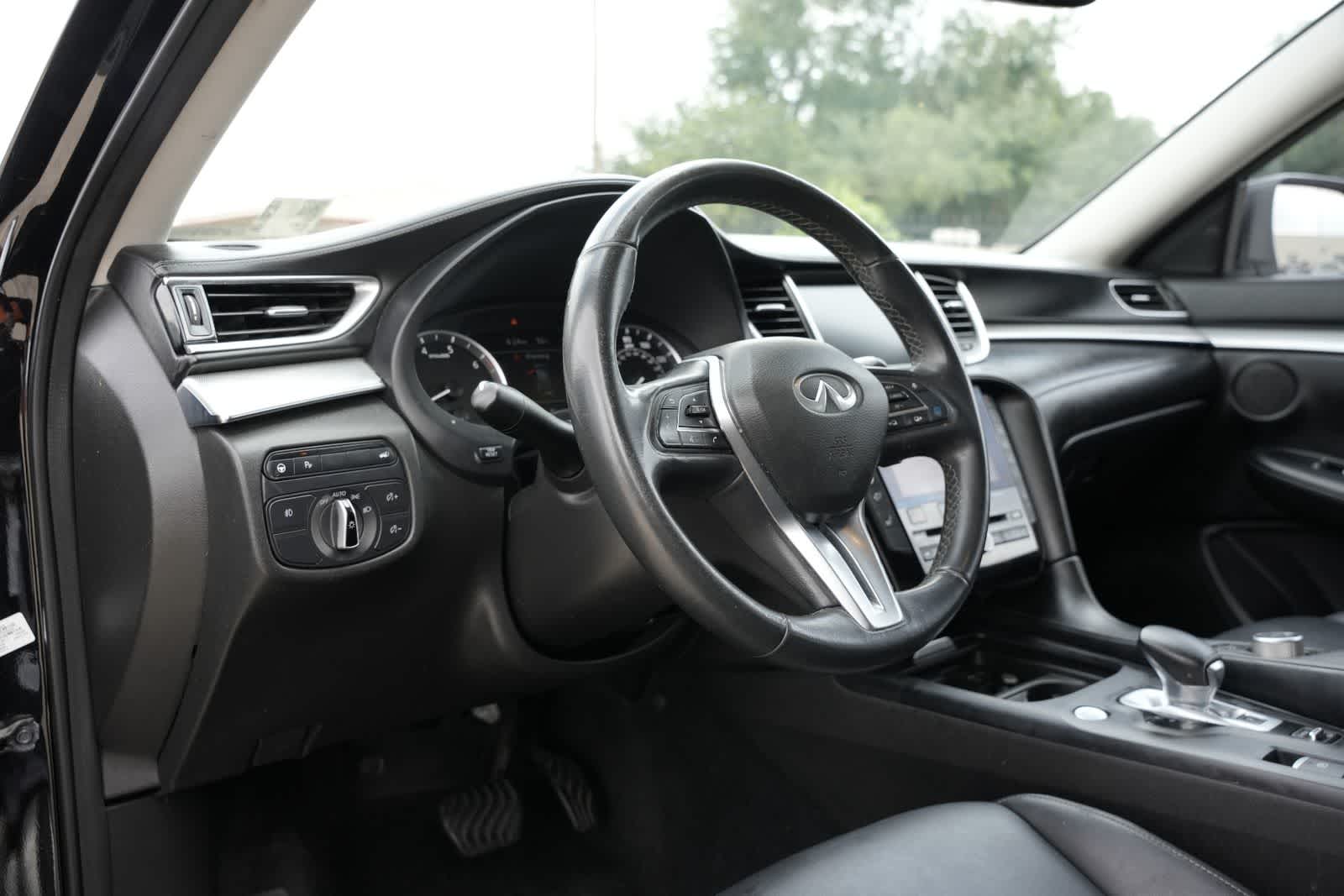 2021 INFINITI QX50 LUXE