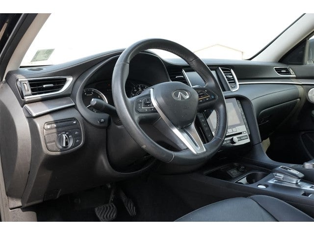 2023 INFINITI QX50 LUXE