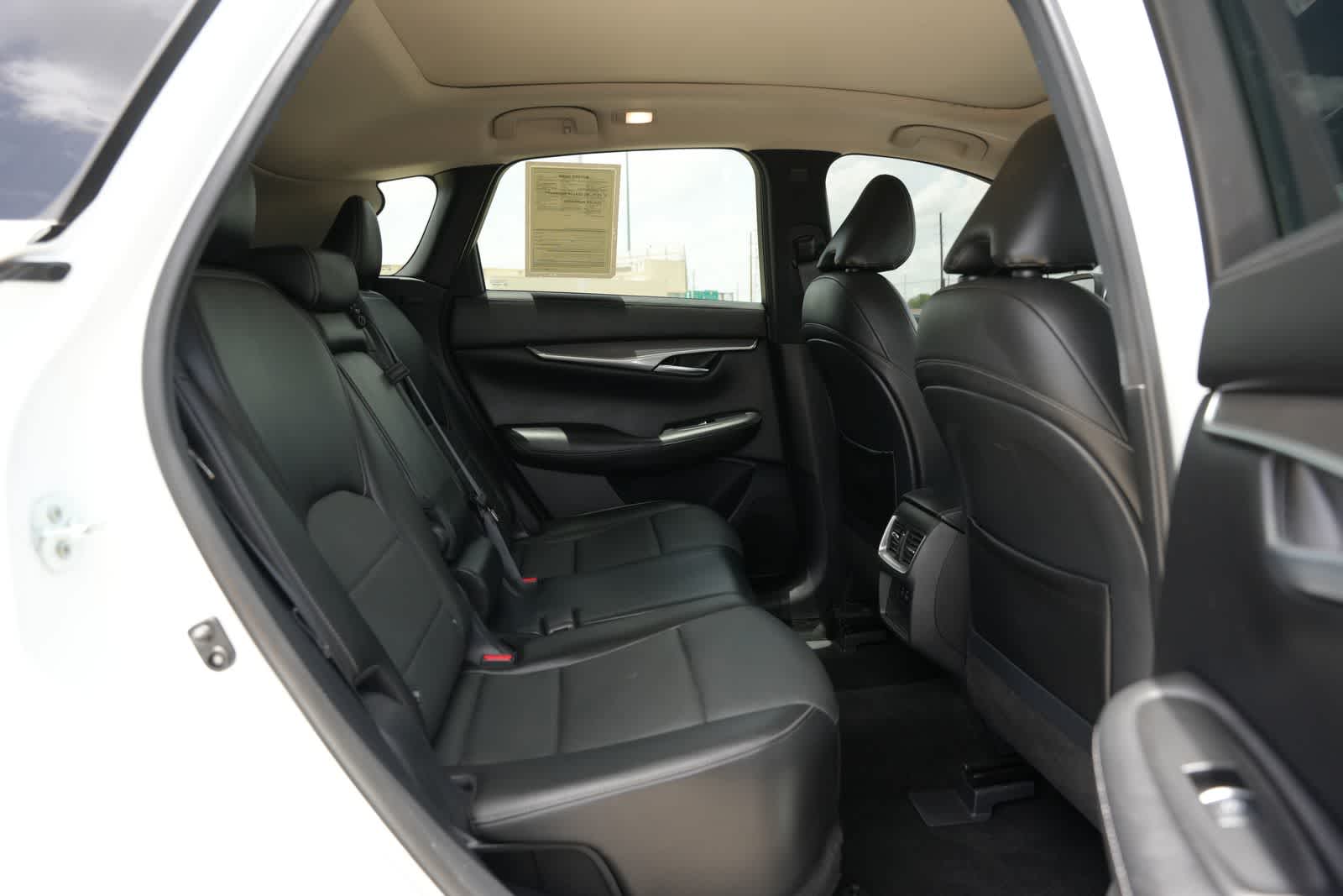 2023 INFINITI QX50 LUXE