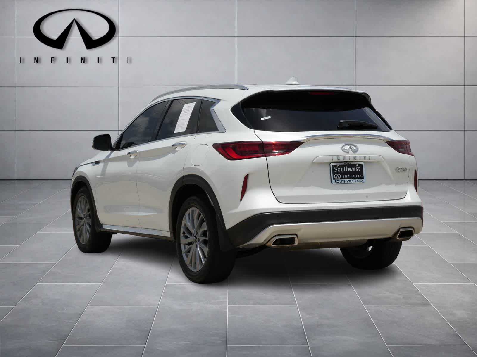2023 INFINITI QX50 LUXE