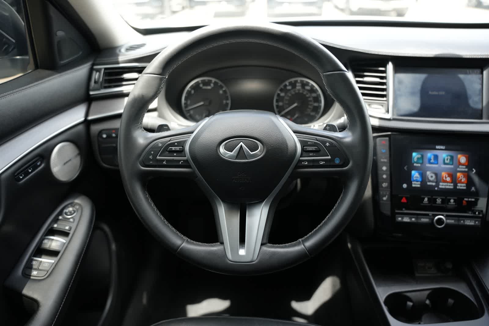 2023 INFINITI QX50 LUXE